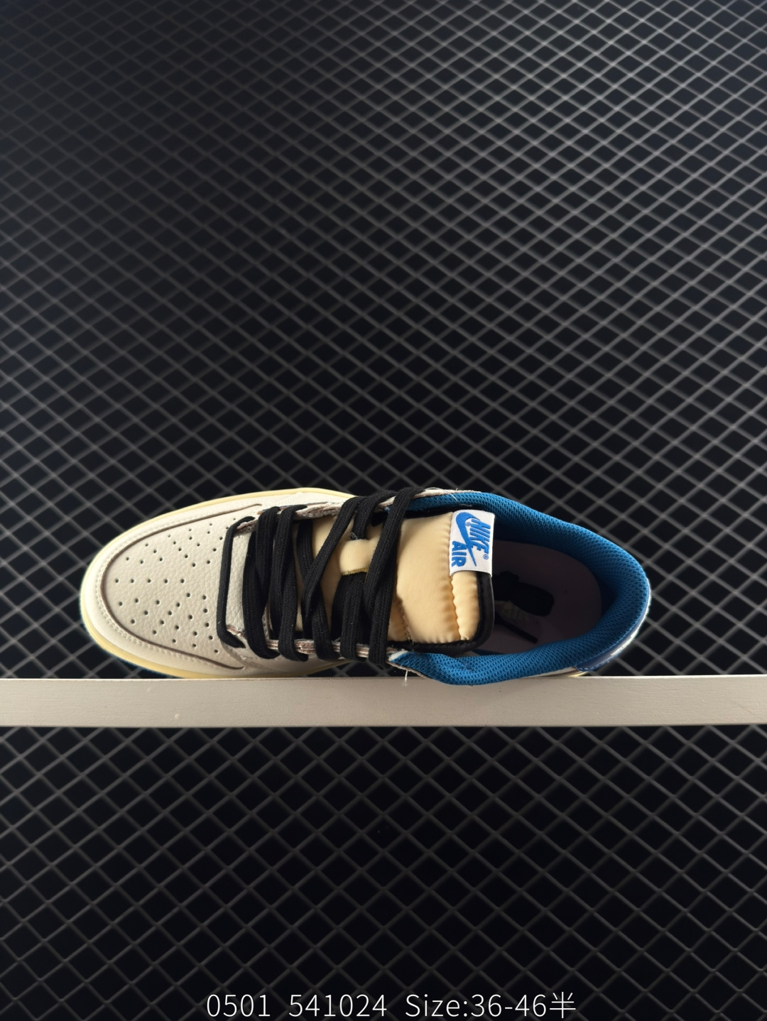 Travis Scott x Air Jordan 1 ” Reverse Mocha “